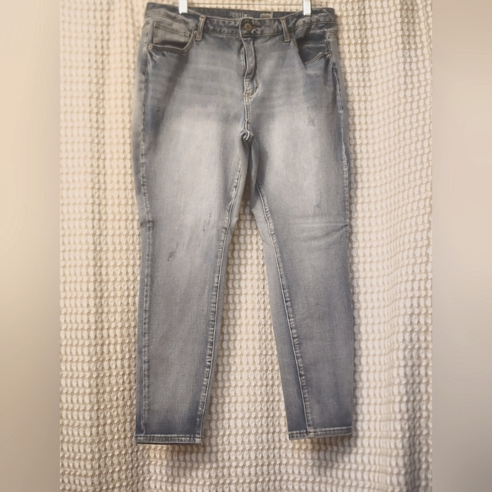 Women's High Rise Skinny Jeans